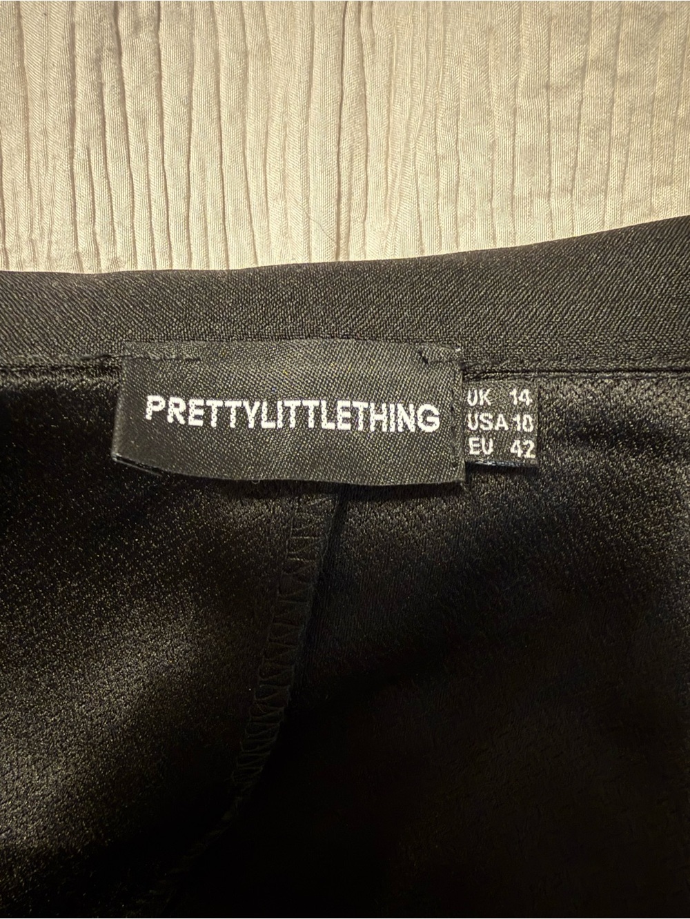 PrettyLittleThing Woven Black Sheer Lace Sleeve Belt Blazer and Flared Trousers - Picture 10 of 14